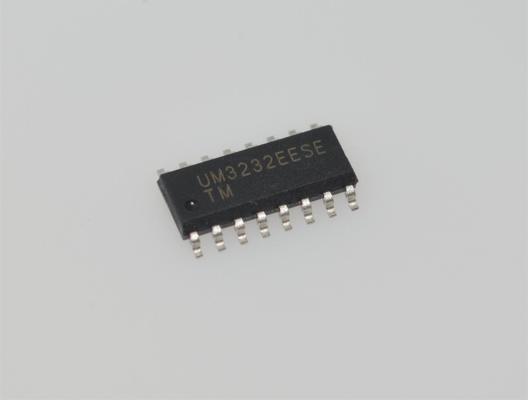UM3232EESE 3V-5.5V RS-232 nadajnik 1Mbps 2Tx/2Rx ±15kV ESD SOIC-16 -40°C do +85°C
