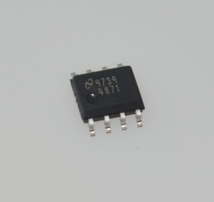 LM4871MX 3W Monofoniczny wzmacniacz audio z zasilaniem 2,7V-5,5V Niskie zużycie prądu spoczynkowego, tryb wyłączenia Ochrona termiczna Ulepszona odporność na zakłócenia RF i oszczędzające miejsce opakowanie SOIC