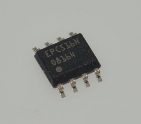 EPCS16SI8N 16Mb Serial Flash Niskiej mocy, dużej prędkości 100MHz Pojedyncze zasilanie 3.0V Mały format Konfigurator FPGA Niezawodne i bezpieczne przechowywanie danych