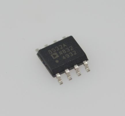 AD8532ARZ Podwójny 250mA wyjście kolejowo-kolejowe Op Amp 3V do 6V pojedyncze zasilanie Niskie koszty napędów Ciężkie obciążenia pojemne Idealne do przenośnego sprzętu Audio i urządzenia USB