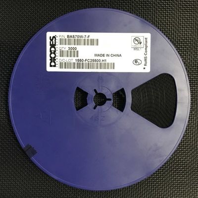 BAS70W-7-F Dual Series Schottky Diode 70V Odwrotne napięcie 200mA Przejście niskiego prądu VF and Leakage SOT-323 Pakiet szybkiego przełączania Idealne do ochrony i obwodów RF