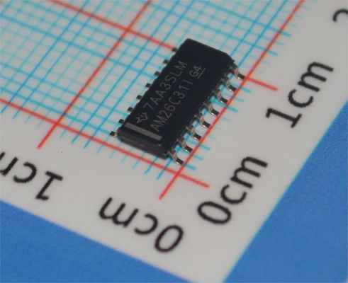 AM26C31IDR 3V-5.5V Sterownik RS-422 32Mbps ±15kV ESD 8ns Skew SOIC-16 -40°C do +85°C