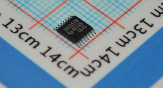 DAC5578SPWR 8-Ch 8-bitowy DAC I2C Interfejs 2.7-5.5V, Niska moc 0.4mA, ±1LSB INL TSSOP-16 -40°C do +105°C