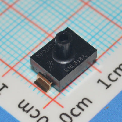 MPXM2010GS 10kPa Czujnik ciśnienia 0-40mV Wyjście ±1,5% Dokładność SOP-6 3-6V Zasilanie -40°C do +125°C Odporny na media