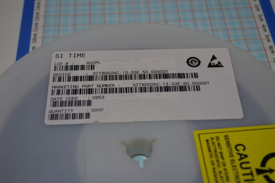 SIT8002AC-13-33E-50.00000T Oscylator MEMS 50MHz ±50ppm Stabilność 1,8-3,3V Zasilanie 2,5mA Niska moc LVPECL Wyjście od -40°C do +85°C AEC-Q100 Kwalifikowany