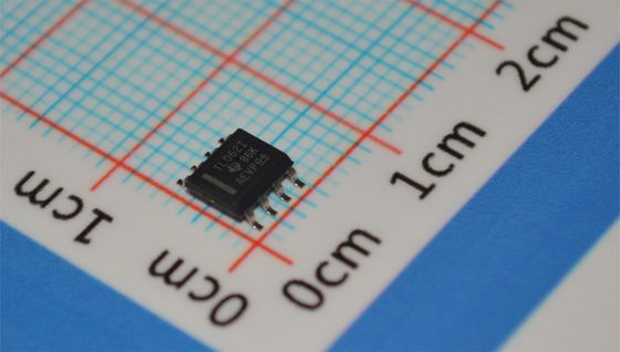 TL062IDR 3MHz Niskopowodowy JFET Op Amp ±18V Zapewnienie 1pA Wprowadzanie przesunięcia 3mV Zmiana 1,5μV/°C Drift SOIC-8 -40°C do +125°C, Industrialna