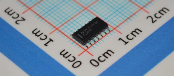 TL064IDR Poczwórny wzmacniacz operacyjny JFET o niskim poziomie szumów, pasmo 1 MHz, zasilanie ±18 V, polaryzacja wejściowa 5 pA, przesunięcie 10 mV, SOIC-14, -40°C do +125°C, klasa przemysłowa