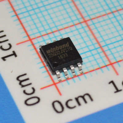 W25Q32JVSSIQ 32Mb SPI Flash 104MHz Clock 100K Erase Cycles SOIC-8 2.7-3.6V -40°C to +85°C