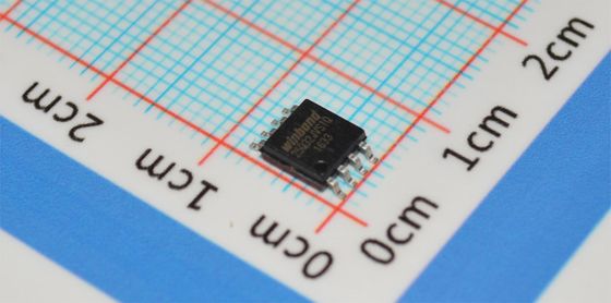W25Q32JVSSIQ 32Mb SPI Flash 104MHz Clock 100K Erase Cycles SOIC-8 2.7-3.6V -40°C to +85°C