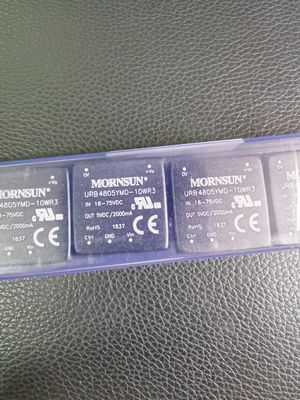 URB4805YMD-10WR3 5V 10W Konwerter prądu stałego do prądu stałego 4:1 Szeroki wejście (9-36V) 94% Wydajność SIP-7 -40°C do +85°C