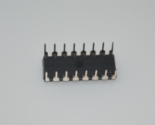 UC2846N Kontroler PWM w trybie prądu 500kHz, 8-40V Wejście 1A Totem Pole DIP-16 -40°C do +85°C