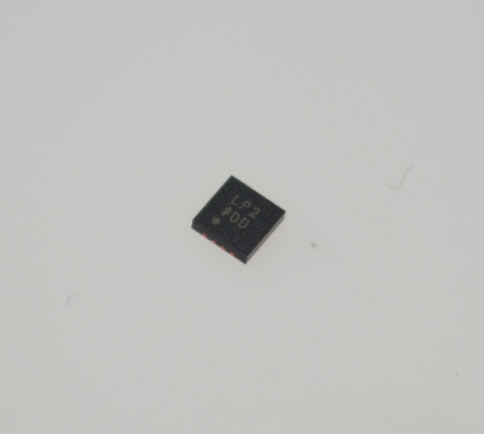 ADM7172ACPZ-R7 6,5V 2A Ultra-Low Noise LDO 1μV RMS Szumu 75dB PSRR @1MHz 2,3-6,5V Wejście LFCSP-8 -40°C do +125°C