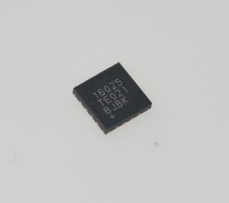 MAX16025TE+ 4-kanałowy monitor napięcia, regulowane progi, interfejs I2C, zasilanie 2.5-5.5V, TQFN-16, -40°C do +125°C