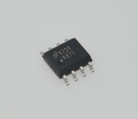 LM4871MX 3W Monofoniczny wzmacniacz audio z zasilaniem 2,7V-5,5V Niskie zużycie prądu spoczynkowego, tryb wyłączenia Ochrona termiczna Ulepszona odporność na zakłócenia RF i oszczędzające miejsce opakowanie SOIC