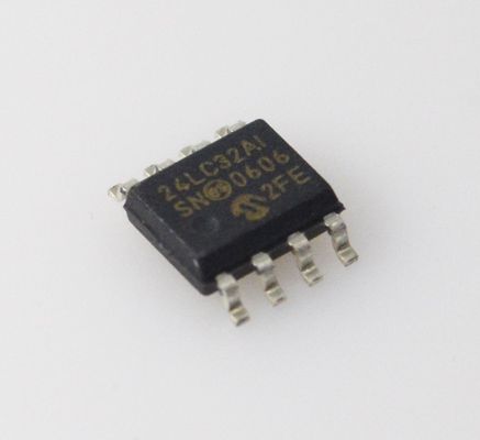 24LC32A-I/SN 32K EEPROM I2C 400kHz Prędkość 1M Cykli Zapisywania Zakres 2.5-5.5V 64-Bajtowa Strona Klasa Przemysłowa Niska Moc Zgodność z RoHS Kompaktowa Obudowa SOIC-8