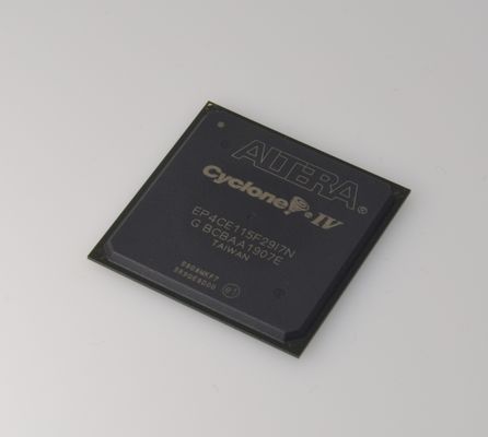 EP4CE115F29I7N Cyclone IV FPGA 114K LEs 3.9Mbit RAM 266MHz Prędkość 1.2V Core Voltage 622 I/O Pins PCIe Support Industrial Temp (-40°C do 100°C) RoHS Compliant 780-Pin FBGA Package