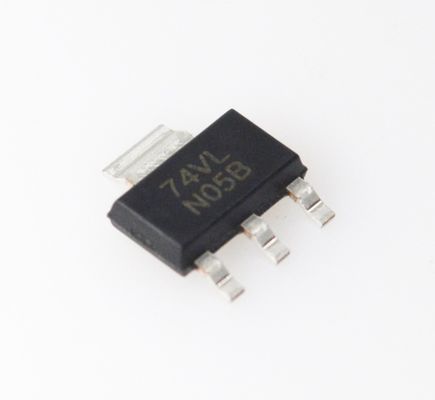 LM1117IMPX-3.3 3.3V Stała moc wyjściowa 800mA LDO Regulator Niski spadek (1.2V) Wysoka dokładność (±2%) Ochrona termiczna i prądu SOT-223 Pakiet Stabilny z kondensatorami ceramicznymi