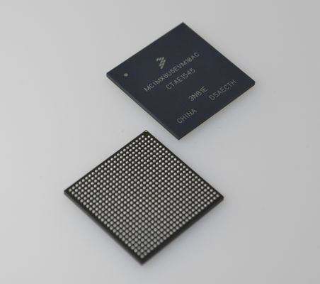 MCIMX6U5EVM10AC i.MX 6UltraLite ARM Cortex-A7 MPU 528MHz 128KB L2 Cache 10/100 Ethernet 2x USB 2.0 8x UART Secure Boot Industrial Temp (-40°C do +105°C) Konstrukcja niskiej mocy