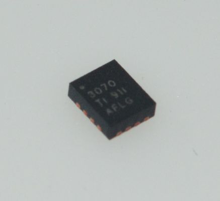 TPS63070RNMR Buck-Boost 96% Wydajności 2-16V Wejście 5A Szczytowe Regulowane Wyjście 25µA IQ 2.5x3mm QFN Stałe 5V/3.3V Tryb Oszczędzania Energii