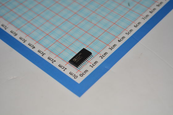 AD7712ARZ 24-bitowy Σ-Δ przetwornik ADC z niskoszumowym, wbudowanym wzmacniaczem PGA, działający w zakresie 5V/3V, o wysokiej dokładności, z elastycznym filtrowaniem i niskim poborem mocy, przeznaczony do precyzyjnego wykrywania.