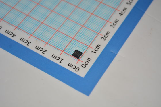 ATTINY24A-MUR 8-bitowy mikrokontroler AVR z 2KB pamięci Flash, prędkość 12MHz, 128B EEPROM, 12 pinów I/O, działanie 1.8V-5.5V, -40°C do +85°C i ultra-niskie zużycie energii dla kompaktowych konstrukcji