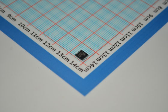 DAC5578SPWR 8-kanałowy 10-bitowy DAC z interfejsem I2C Niska moc (0,5mA) 2.7V-5,5V Wyposażenie Pociąg-pociąg Wyjście zasilanie-zresetowanie i mały pakiet TSSOP