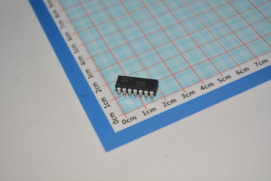 IR2110PBF Wysoki/Niski sterownik boczny o mocy 600 V 2.5A Wydajność szczytowa 10V-20V Zasilanie 120ns Przełączanie ochrony UVLO i kompaktowy pakiet PDIP