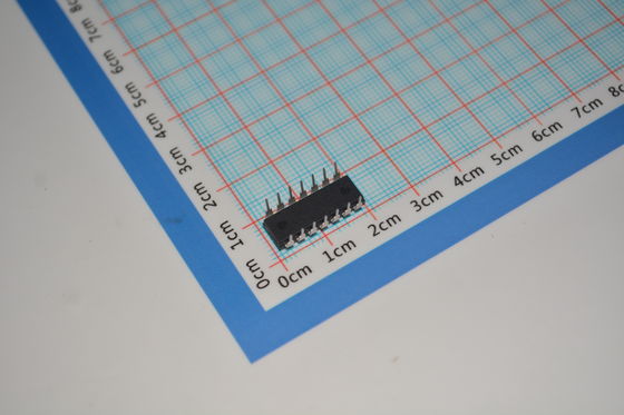 IR2110PBF Wysoki/Niski sterownik boczny o mocy 600 V 2.5A Wydajność szczytowa 10V-20V Zasilanie 120ns Przełączanie ochrony UVLO i kompaktowy pakiet PDIP