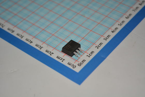 LM1085ISX-3.3 3,3V Stałe 3A Wyjście Niskiego Spadku Napięcia (1,5V) Zabezpieczenie Termiczne i Prądowe Obudowa TO-263 4,75V-15V Wejście Szybka Reakcja Temperatura Przemysłowa (-40°C do +125°C)
