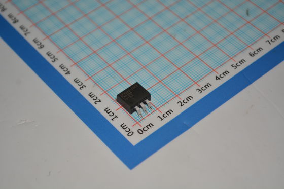 LM1085ISX-3.3 3,3V Stałe 3A Wyjście Niskiego Spadku Napięcia (1,5V) Zabezpieczenie Termiczne i Prądowe Obudowa TO-263 4,75V-15V Wejście Szybka Reakcja Temperatura Przemysłowa (-40°C do +125°C)