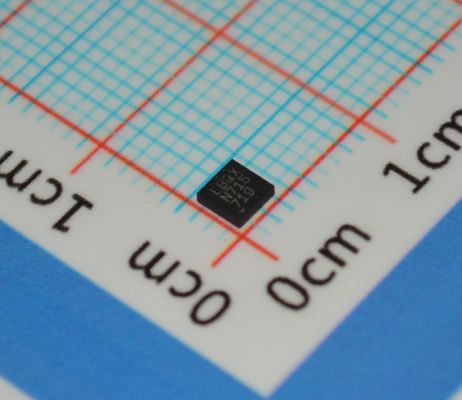 LTC3454EDD#PBF Wysokowydajny konwerter buck-boost 1,5A z wejściem 2,7-5,5V, 92% szczytowej sprawności, sterowanie I²C, niski poziom szumów, 2,5µA w trybie wyłączenia i miniaturowa obudowa DFN 3mm x 3mm