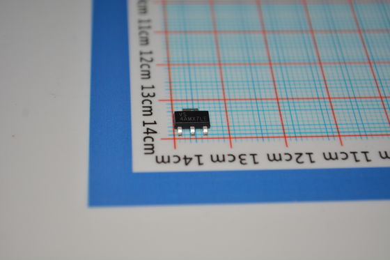 TLV1117LV25DCYR: LDO o stałym napięciu wyjściowym 2,5 V z prądem 1 A, niskim spadkiem napięcia (maks. 1,1 V), wysokim PSRR (65 dB), dokładnością 1%, stabilny z kondensatorami ceramicznymi, zabezpieczenie nadprądowe/termiczne w obudowie SOT-223