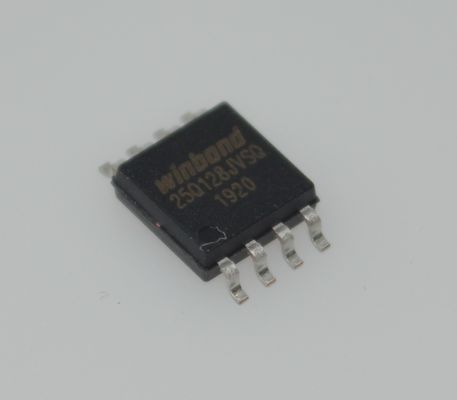 W25Q128JVSIQ 128Mb (16MB) Pamięć Flash SPI NOR z Quad/DUAL I/O, Zegar 133MHz, Sektory 4KB i Strony 256B, Elastyczna Architektura, Wysoka Wydajność i Niskie Zużycie Energii