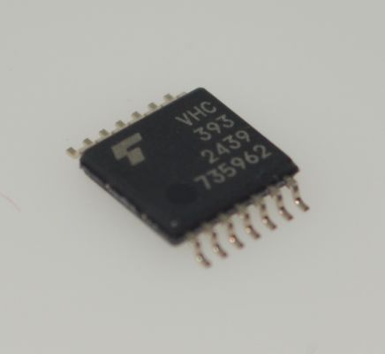 74VHC393FT Podwójny 4-bitowy licznik binarny z działaniem 2-5,5V Asynchroniczny reset 5,5V-tolerancyjny wejścia 8mA Wyjście napęd wysokiej odporności hałasu i pakiet TSSOP-14