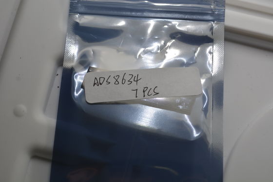 Precision ADS8634SRGER 16-bitowa rozdzielczość 4-Ch Wejście Ultra-Low Power SPI Komunikacja 2.7-5.5V Zasilanie na układzie referencyjnym Kompaktowy 24-QFN do zastosowań przemysłowych