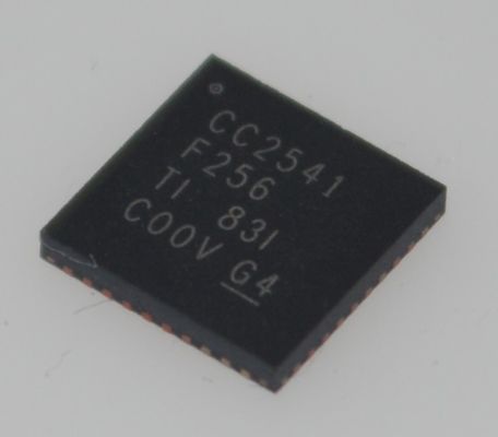CC2541F256RHAR Bluetooth 4.0 Low Energy SoC 256KB Flash 8KB RAM Powerful 8051 MCU Integrated RF Transceiver Ultra-Low Power Full Bluetooth Stack Advanced Sensor Interface Idealny do urządzeń IoT/Wearables
