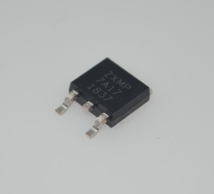 ZXMP7A17KTC RF MOSFET 3,3-5V Działanie 17GHz Wysoka Częstotliwość 15dB Wzmocnienie +25dBm OIP3 1,8dB Współczynnik Szumów 70mA Polaryzacja Bezwarunkowo Stabilny Miniaturowy 8-pinowy Pakiet DFN