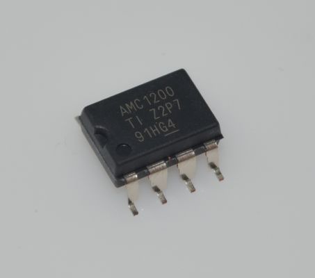 AMC1200SDUB Precision Isolated Delta-Sigma Modulator z ±250mV wejściem 5V Operation 20MHz Clock 78dB SNR High CMTI -40°C do 125°C Certyfikacja bezpieczeństwa SOIC-8