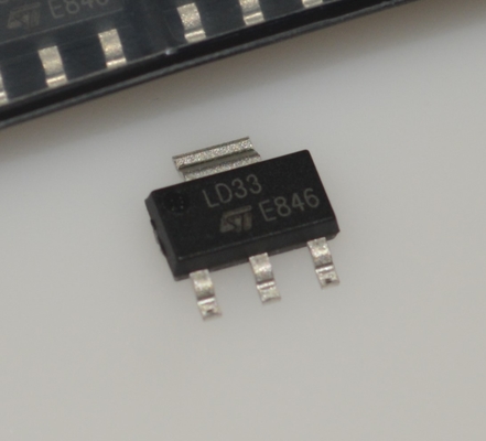 LD1117S33CTR 3.3V LDO Regulator napięcia z wyjściem 1A Niskie napięcie wyłączające Wysoka dokładność nadprądu i ochrona termiczna Stabilny z kondensatorami ceramicznymi SOT-223 Pakiet