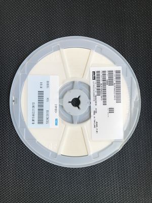 Wybierz BLM15AG221SN1D 221Ω Impedancja 500mA Prąd Wysoka jakość (Q) Szerokopasmowa GHz Tłumienie 0402 Miniaturowy footprint Stabilne napięcie stałe Skuteczne tłumienie EMI dla nowoczesnych, oszczędzających miejsce projektów PCB