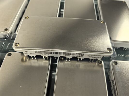 BSM150GT120DN2 Moduł IGBT 1200V/150A Niska VCE(sat) Szybkie Przełączanie Niskie Straty Wbudowany NTC Izolowana Płyta Podstawy Klasa Przemysłowa do Napędów Silników Dużej Mocy i Przemysłowych UPS