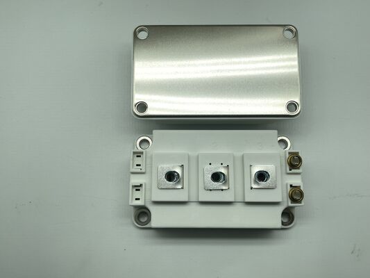 SKM400GB12E4 Moduł IGBT 1200V 400A Niska Vce(sat) Wysoka odporność na zwarcie Niskie straty przełączania Wysoka izolacja Klasa przemysłowa Do napędów silników i przemysłowych UPS