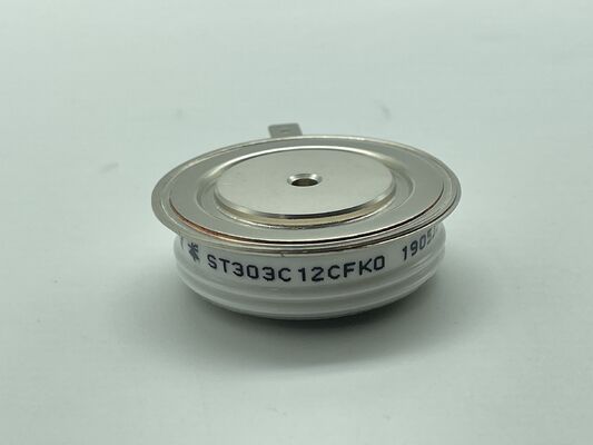 ST303C12CFK0 1200V 300A Moduł półmostkowy Niska Vce(sat) Niskie straty Odporność na zwarcie Zintegrowany NTC Dla napędów silnikowych i falowników przemysłowych