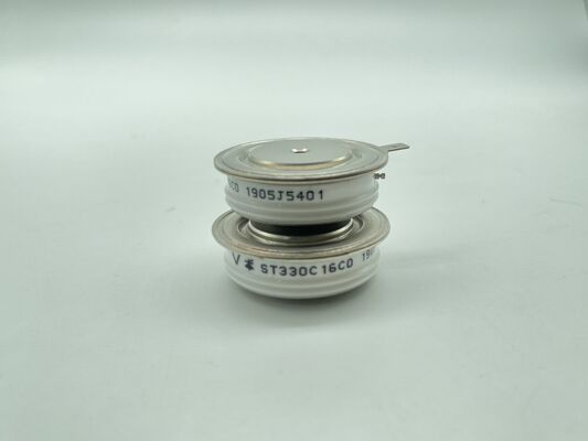 VS-ST330C16C0 1600V 330A Moduł półmocu Niskie Vce (sat) Niskie straty Wysokie krótkofalowe wytrzymałość Zintegrowany NTC dla inwerterów przemysłowych i wysokiej mocy UPS