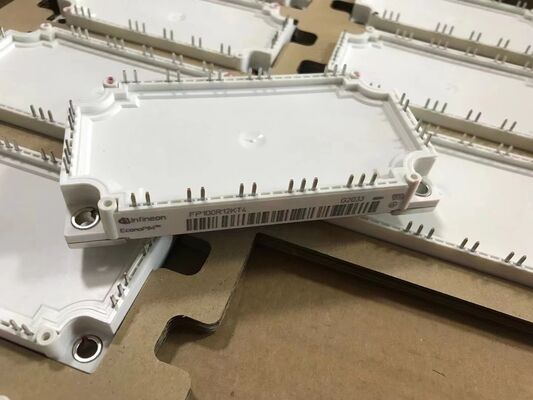 FP100R12KT4 1200V 100A PIM IGBT Module TRENCHSTOP™ IGBT4 Niska VCE(sat) 2.1V Zintegrowany prostownik i hamulec Miedziana płyta bazowa NTC Niskie straty przełączania Do napędów silnikowych