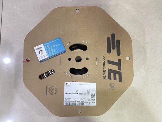 280756-4 4 Pozycja 2,5 mm Pitch Wire-to-Board Receptacle Crimp Housing Friction Lock Panel Mount UL 94V-0 Polaryzowana 4.5A Rating dla dystrybucji energii i kontroli przemysłowej