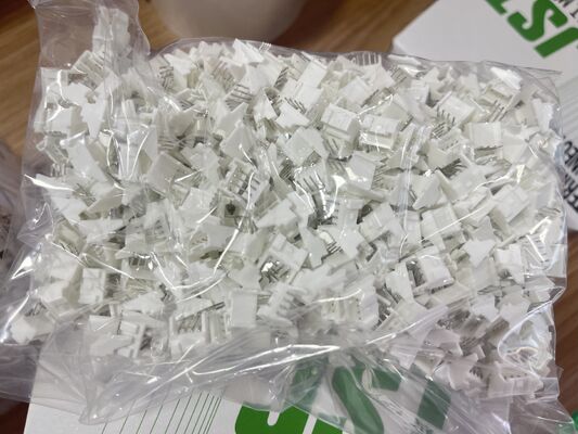 S04B-PASK-2 4-Pin 2,0 mm Pitch Top-Entry Header Friction Lock UL94V-0 Nylon 3A 250V -25°C do +85°C THT Mount JST PA Series dla urządzeń