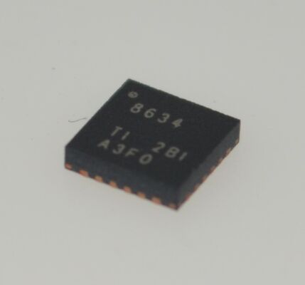 ADS8634SRGER 12-bitowy ADC 4-kanałowy 1MSPS Wejście progowe SPI (±12 V/0-10 V) wewnętrzny ref. 2,5 V-5 V VQFN-24 do zastosowań przemysłowych