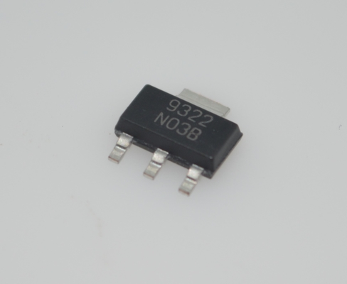 LM1117IMPX-ADJ/NOPB Regulowany 1,25-13,8V 800mA LDO Regulator z 1,2V Dropout 1% Dokładność prądu/ochrona termiczna Stabilny z ceramicznymi pokrywkami SOT-223 Pakiet -40°C do +125°C Zakres